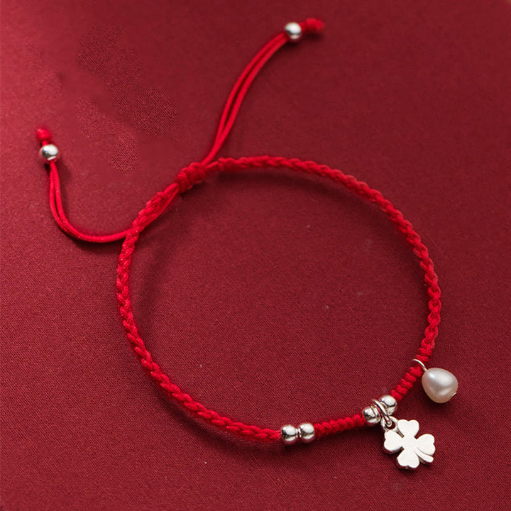 Braccialetto retrò in argento sterling 925 con quadrifoglio e perle portafortuna, cordino rosso Buddha Stones - Argento Sterling 925 (circonferenza polso: 15-18 cm) - image 0