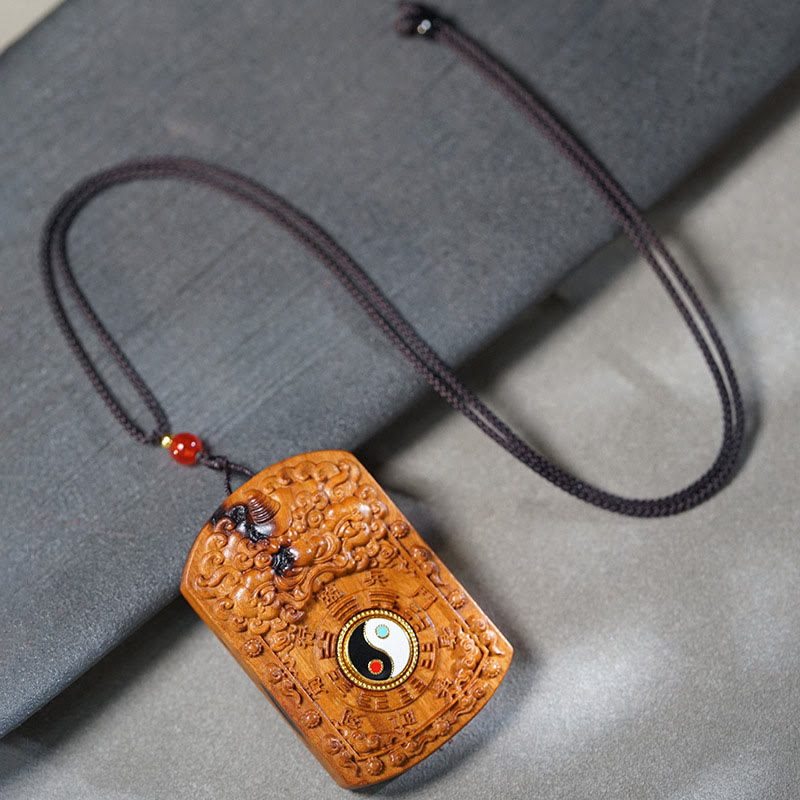 Collana con ciondolo di protezione Bagua Yin Yang del drago di legno di giuggiola colpito da un fulmine, Buddha Stones - Il fulmine ha colpito il legno di giuggiola - image 1