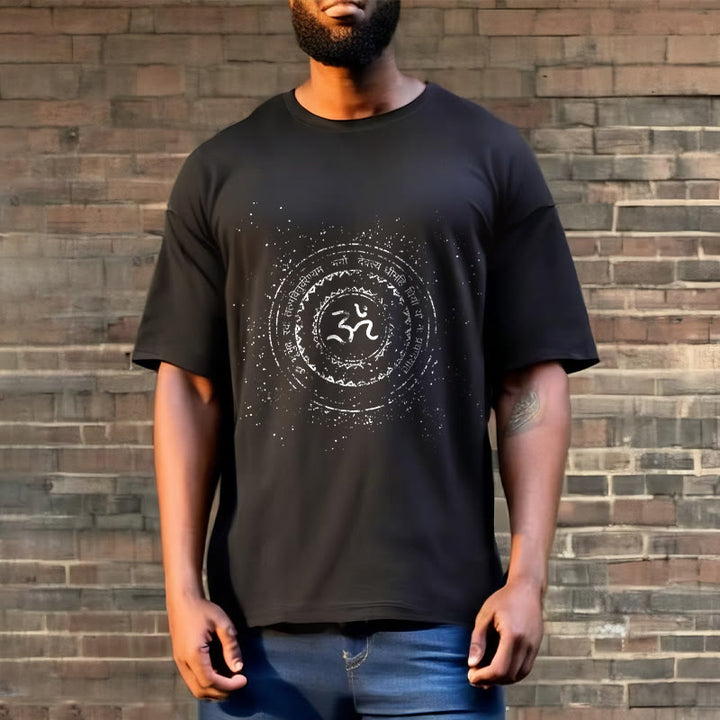 Maglietta in cotone con motivo mandala con Buddha Stones e simbolo Om e mantra - image 6