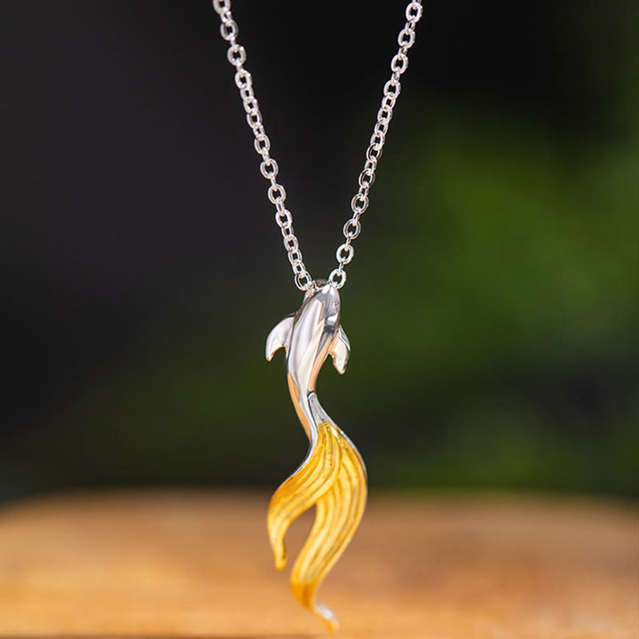 Collana con ciondolo portafortuna a forma di pesce koi dorato in argento sterling 925 Buddha Stones - image 2
