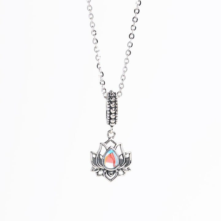 Collana con ciondolo curativo in pietra di luna con design a loto in argento sterling 925 Buddha Stones - image 4