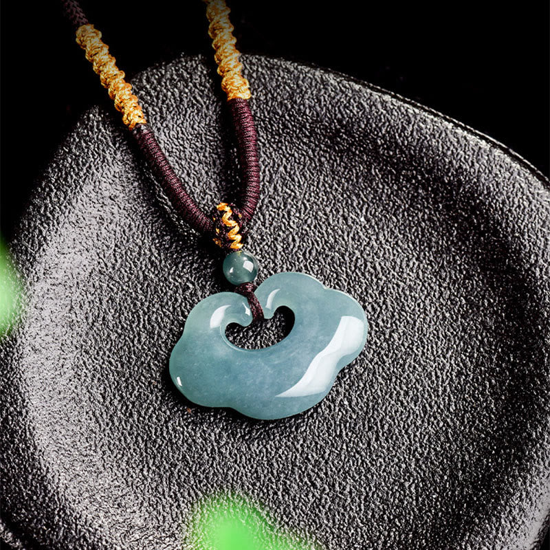 Collana con ciondolo a corda in giada Ruyi di buon auspicio e portafortuna Buddha Stones - image 2