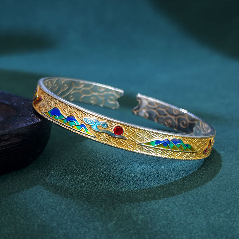 Bracciale rigido regolabile aperto con motivo a farfalla in rame smaltato con motivo a sole di Buddha Stones - D'oro - image 7