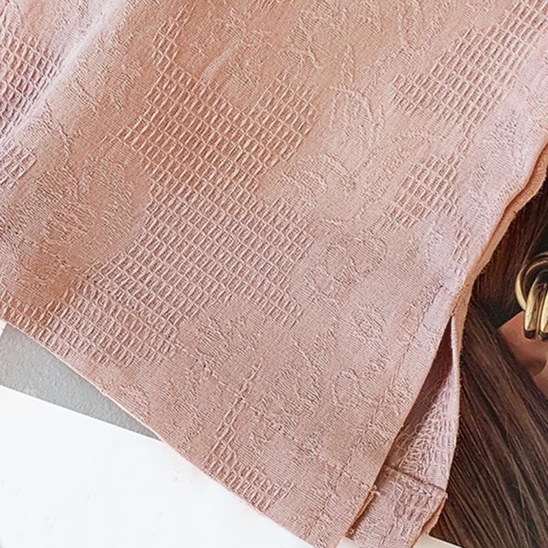 Camicia da donna a maniche lunghe con colletto alla coreana e bottoni a rana cinese, in jacquard con motivo Buddha Stones Commute. - image 28