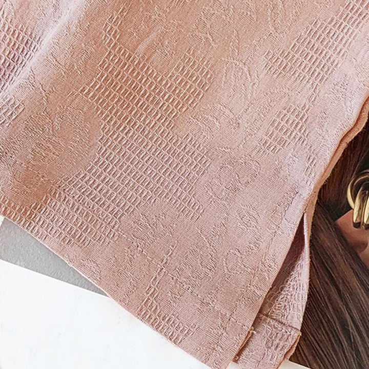 Camicia da donna a maniche lunghe con colletto alla coreana e bottoni a rana cinese, in jacquard con motivo Buddha Stones Commute. - image 28