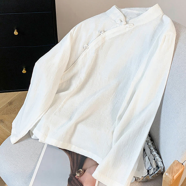 Camicia da donna a maniche lunghe con colletto alla coreana e bottoni a rana cinese, in jacquard con motivo Buddha Stones Commute. - image 12