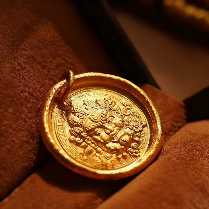 Collana con ciondolo a catena di protezione della prosperità Jambhala in ottone placcato oro 24k Buddha Stones - image 4