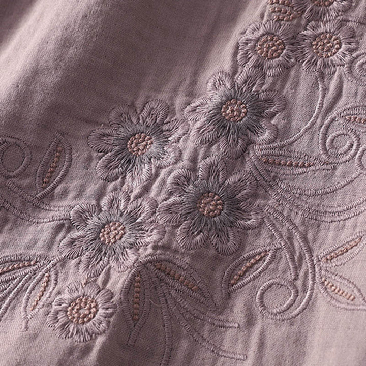 Camicia da donna a maniche lunghe con risvolto, motivo a tralci di fiori ricamati con Buddha Stones - image 19