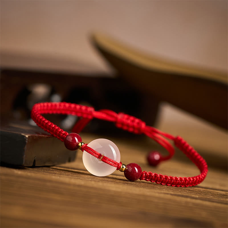 Bracciale con nodo piatto in agata bianca, Buddha Stones della pace, nodo diamantato e cordino rosso - image 21