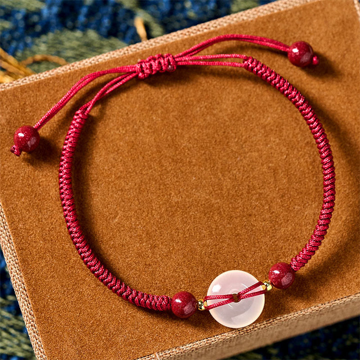 Bracciale con nodo piatto in agata bianca, Buddha Stones della pace, nodo diamantato e cordino rosso - image 14