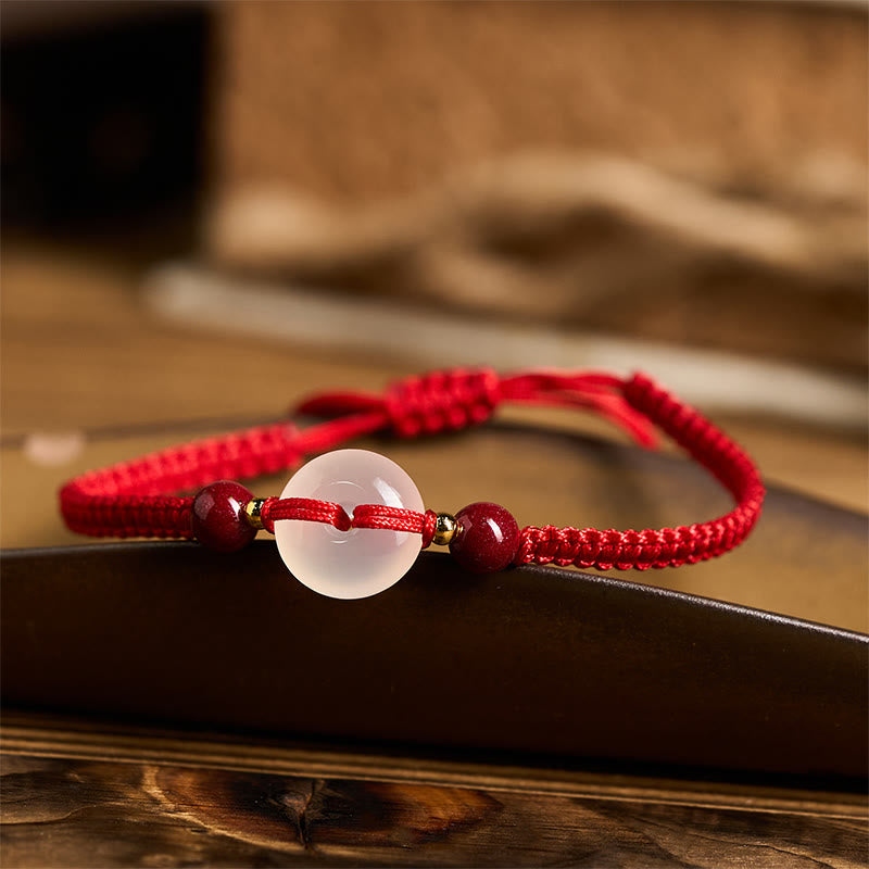 Bracciale con nodo piatto in agata bianca, Buddha Stones della pace, nodo diamantato e cordino rosso - image 22