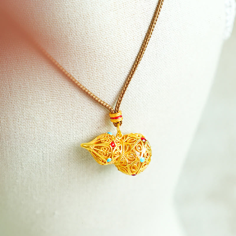Collana con ciondolo in corda di ottone placcato oro 24k con design a zucca cava Buddha Stones - image 3