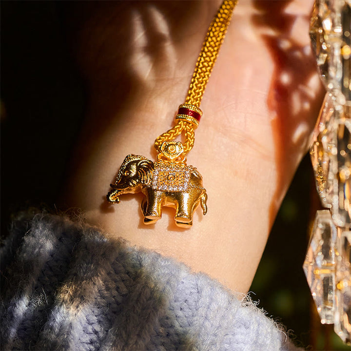 Collana con ciondolo a forma di elefante in ottone placcato oro 24k con Buddha Stones e corda resistente - image 5