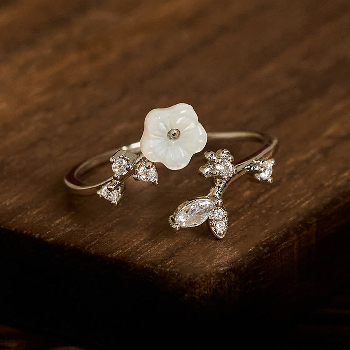 Anello di rame curativo regolabile con motivo a fiori bianchi Buddha Stones - image 14