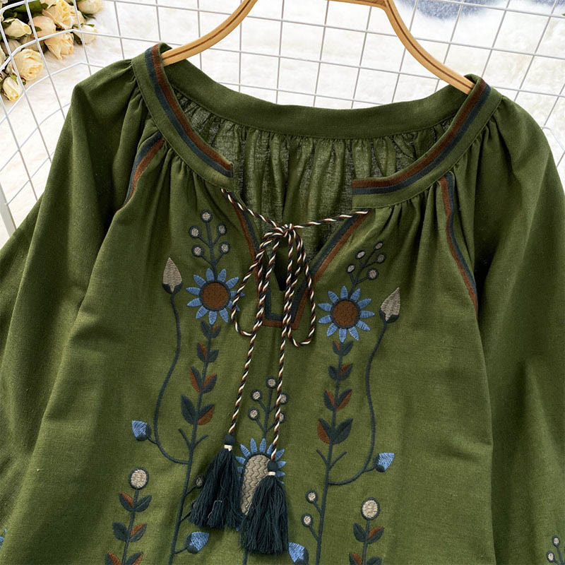 Maglietta casual da donna in cotone e lino con scollo rotondo e motivo a fiori e foglie con ricamo Buddha Stones  - image 2