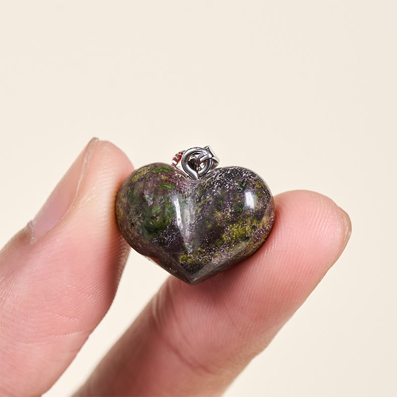 Collana con ciondolo a forma di cuore in Buddha Stones, ametista, topazio, cristallo rosa, opale, occhio di tigre, cristallo bianco, diaspro rosso, amazzonite, avventurina verde, ossidiana nera, citrino. - image 10