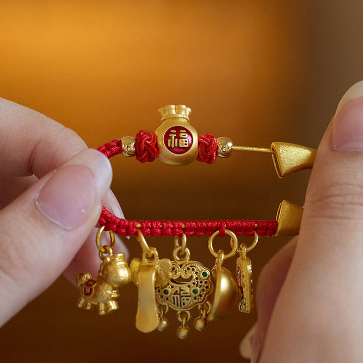 Spilla portafortuna in ottone con manico Ruyi e ciondolo con Buddha Stones dell'anno del cavallo, carattere Fu, attrae fortuna - image 3