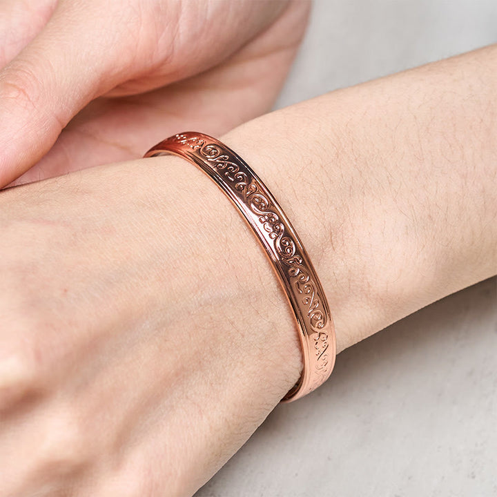 Buddha Stones Bracciale rigido aperto con motivo inciso in rame - image 10