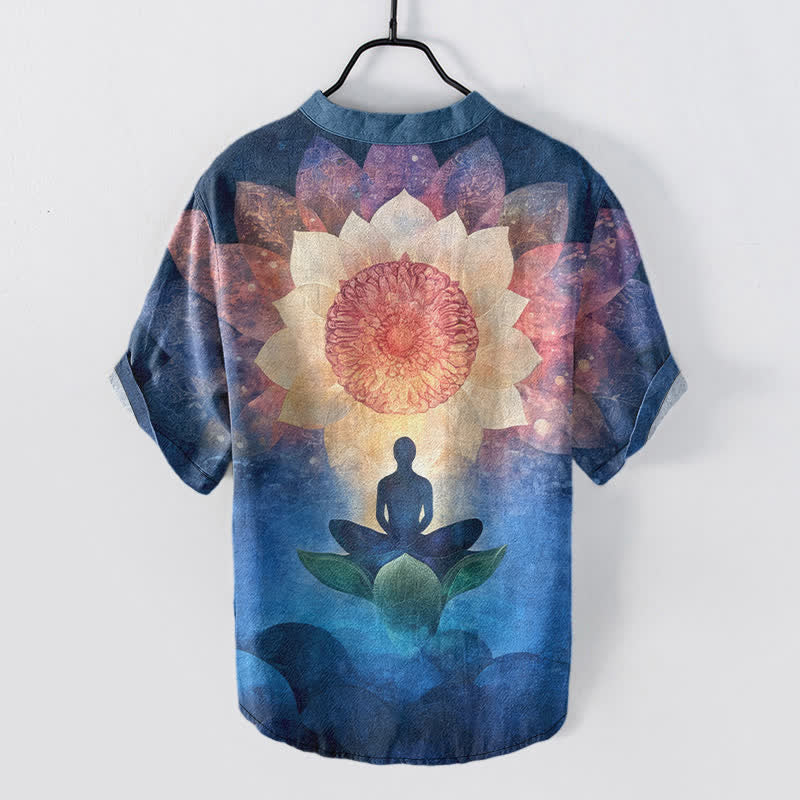 Buddha Stones Camicia da uomo a maniche corte con mezzo bottone, in cotone, con motivo a loto in meditazione. - image 6