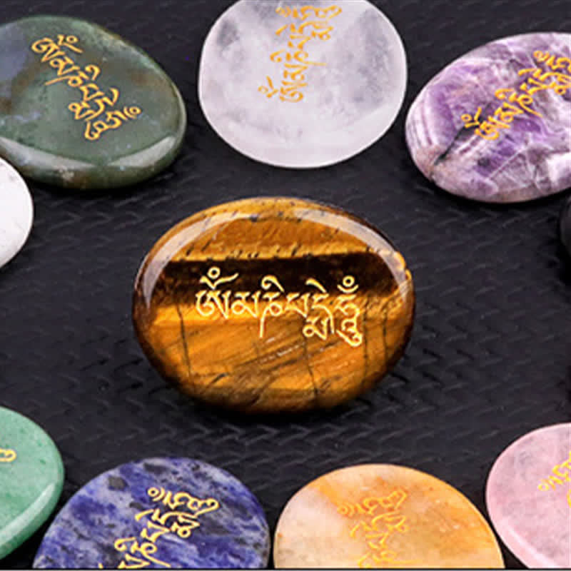 Buddha Stones Pietra da Palmo in Ametista e Occhio di Tigre con Incisione "Om Mani Padme Hum" – Decorazione in Cristallo (35 x 45 mm) - image 40