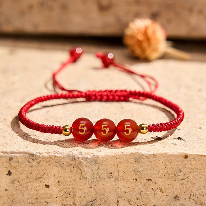 Buddha Stones Braccialetto regolabile intrecciato con perline di agata rossa e numero angelico, filo rosso e portafortuna. - 555 Numero degli Angeli - Cordino rosso (circonferenza del polso 15-22 cm) - image 16