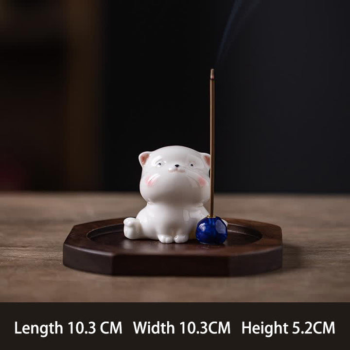 Buddha Stones Bruciatore di incenso minimalista in ceramica bianca a forma di gatto con pompon (senza incenso) - Blu con base - image 13