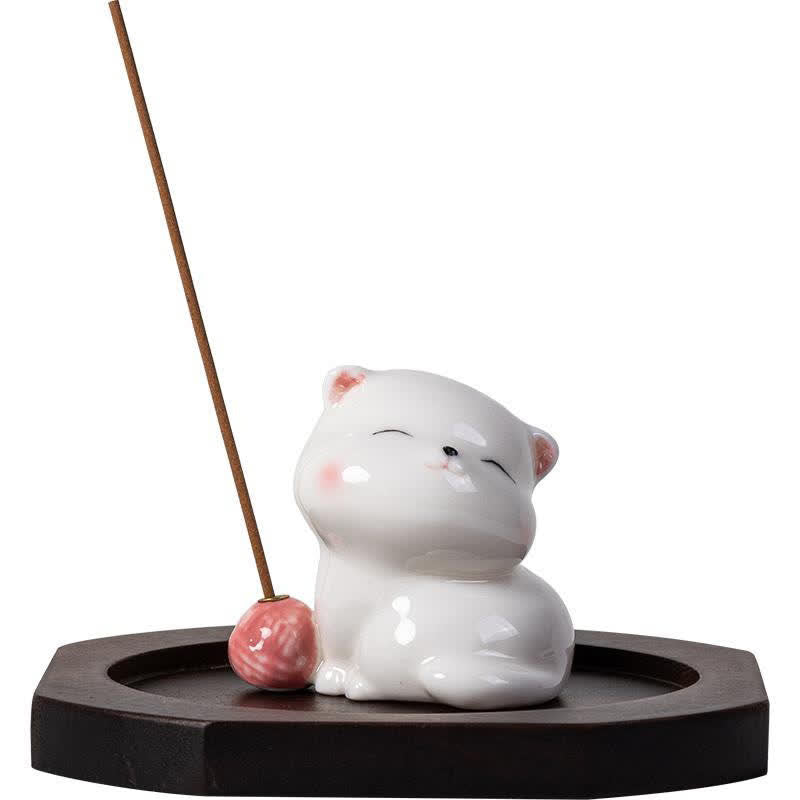 Buddha Stones Bruciatore di incenso minimalista in ceramica bianca a forma di gatto con pompon (senza incenso) - image 6