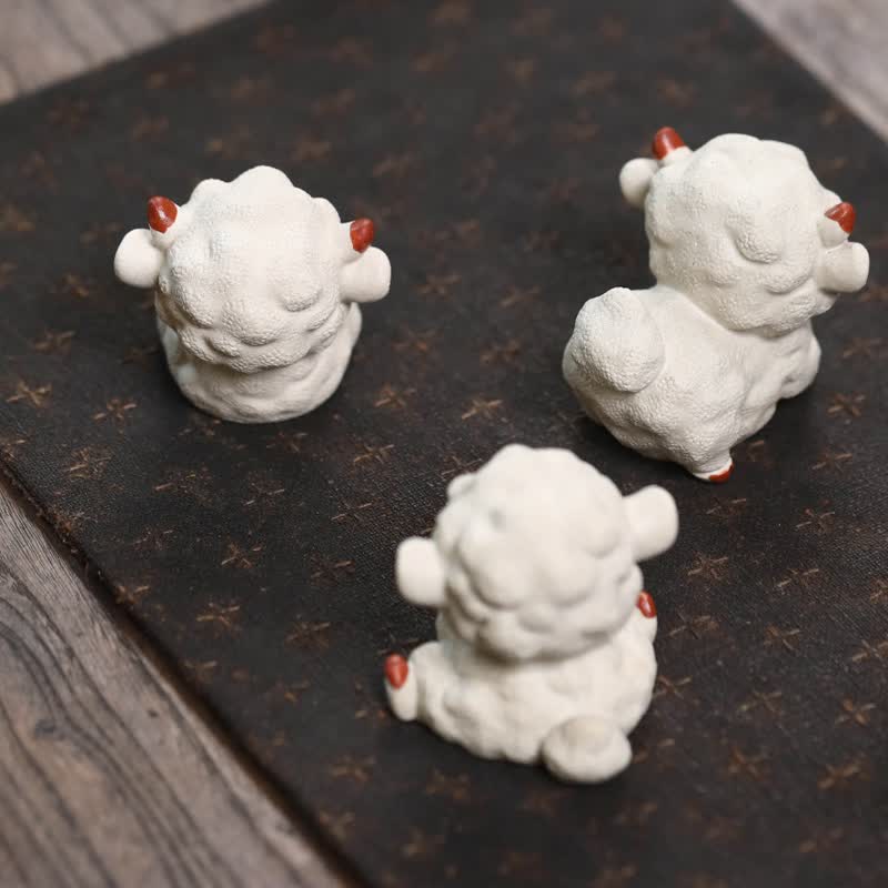 Buddha Stones Decorazione per animali domestici con simpatico portafortuna a forma di pecora dello zodiaco cinese in argilla viola - image 11