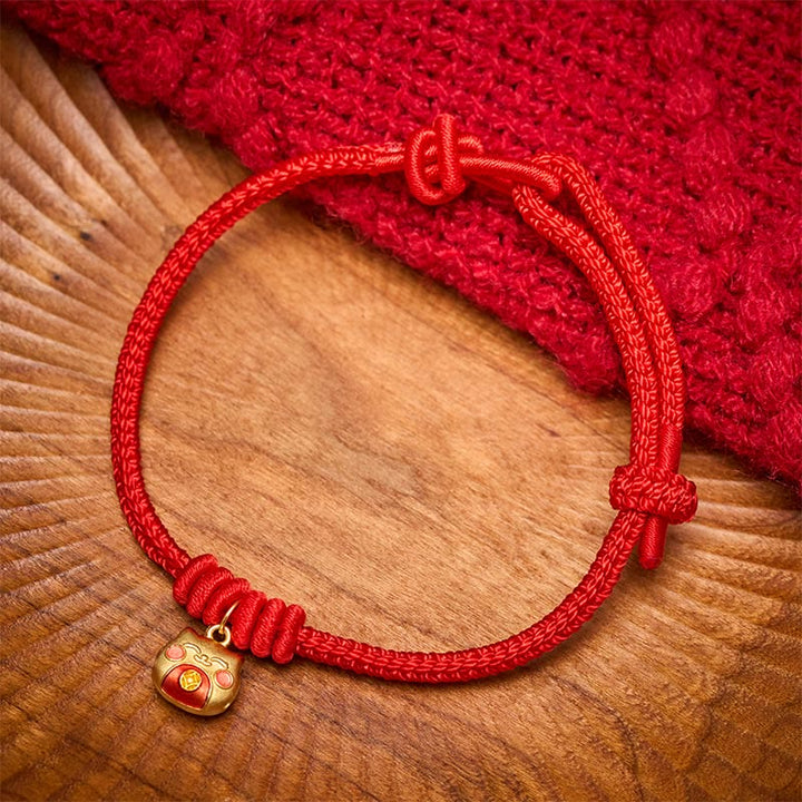 Buddha Stones Bracciale protettivo con cordino rosso gatto in argento sterling 925 placcato oro. - Rosso (circonferenza del polso 15-18 cm) - image 0
