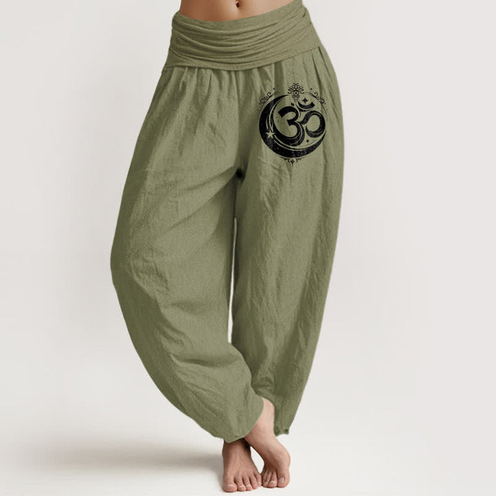 Buddha Stones Pantaloni harem da donna in puro cotone con motivo Om sacro e vita elasticizzata. - Verde oliva - US16, UK/AU20, EU48 (3XL) - image 0