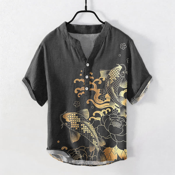 Buddha Stones Camicia da uomo a maniche corte con mezza abbottonatura, in cotone, con motivo di carpe koi e peonie. - Grigio tenue - US/UK/AU50, EU60 (5XL) - image 5