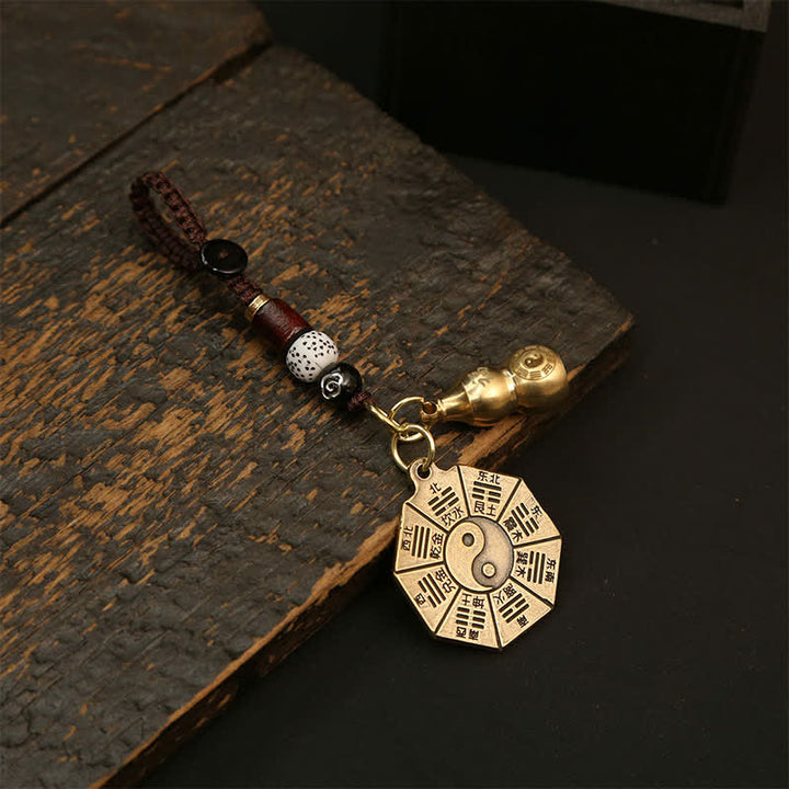 Buddha Stones Ciondolo vintage in ottone Bagua Pi Xiu con cinque monete imperiali, portachiavi di protezione Yin Yang - Tavoletta e zucca Bagua - image 2