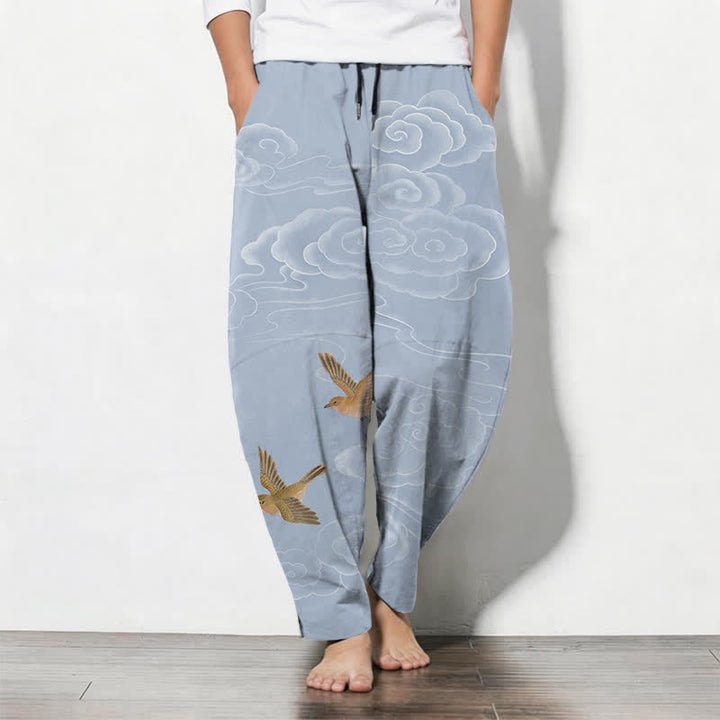 Buddha Stones Pantaloni da uomo affusolati con coulisse e tasche, in puro cotone, con motivo "Nuvola di buon auspicio e uccellino". - Azzurro chiaro - US/UK/AU50, EU60 (5XL) - image 7