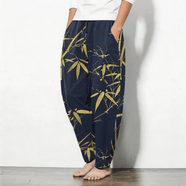 Buddha Stones Pantaloni da uomo affusolati in puro cotone con motivo bambù dorato e coulisse, con tasche. - image 1