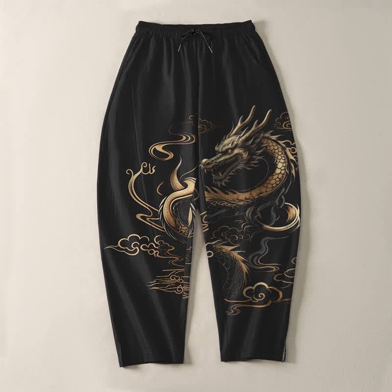 Buddha Stones Pantaloni da uomo affusolati con coulisse e tasche, in puro cotone, con motivo drago dorato e nuvole di buon auspicio. - image 2