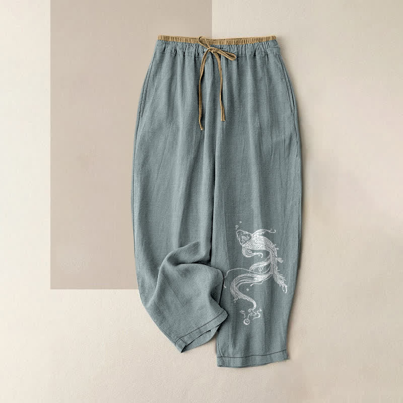 Buddha Stones Pantaloni da donna in puro cotone bianco con elastico in vita e tasche, fantasia a pesci koi. - Azzurro chiaro - US16, UK/AU20, EU48 (3XL) - image 0