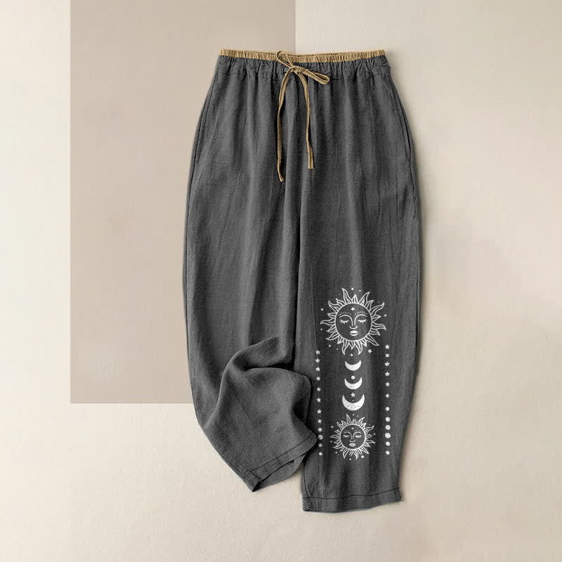 Buddha Stones Pantaloni da donna in puro cotone con elastico in vita e tasche, fantasia "Mystic Sun Face". - Grigio tenue - US16, UK/AU20, EU48 (3XL) - image 4