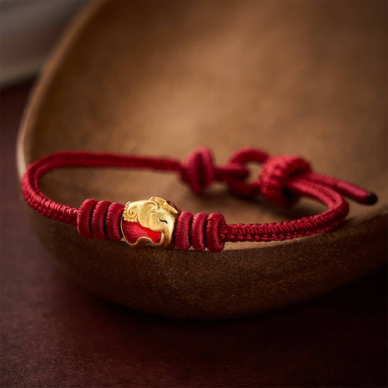 Buddha Stones Braccialetto di protezione portafortuna con cordino rosso e elefante rosso - Rosso scuro (circonferenza del polso 5,9–6,7 pollici / 15–17 cm) - image 0