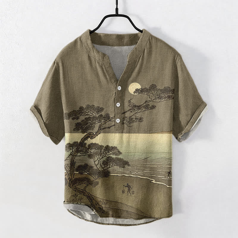 Buddha Stones Camicia da uomo a maniche corte con mezza abbottonatura, in cotone, con motivo "Costa al chiaro di luna" e pini. - Oliva - US/UK/AU50, EU60 (5XL) - image 7