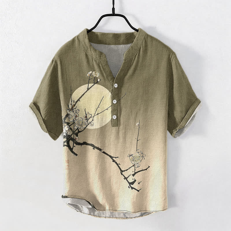 Buddha Stones Camicia da uomo a maniche corte con mezza abbottonatura, in cotone, con motivo a fiori di pruno e luna. - Oliva - US/UK/AU50, EU60 (5XL) - image 0