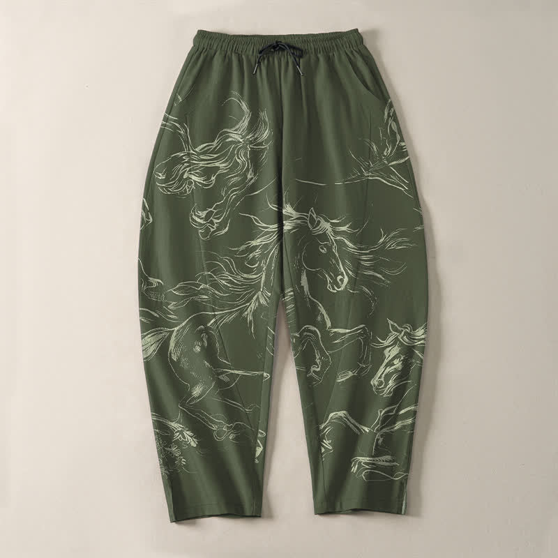 Buddha Stones Pantaloni da uomo affusolati con coulisse e tasche, in puro cotone, con motivo a cavalli al galoppo. - image 9