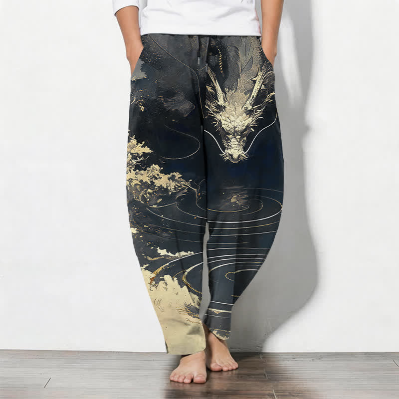 Buddha Stones Pantaloni da uomo affusolati in puro cotone con motivo a onde di drago dorato e coulisse, con tasche. - Nero - US/UK/AU50, EU60 (5XL) - image 7