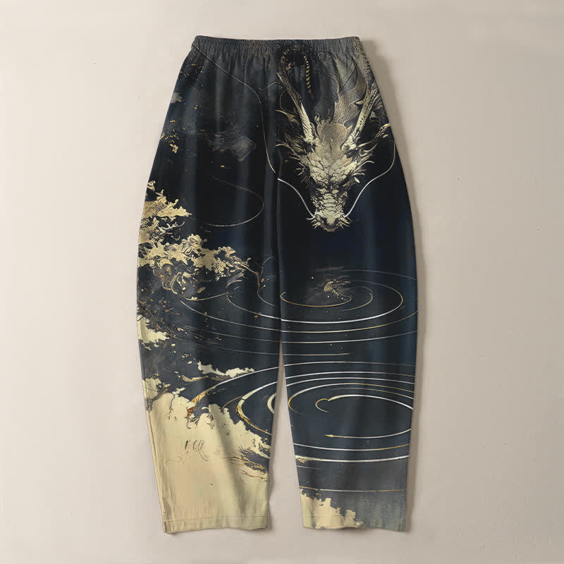 Buddha Stones Pantaloni da uomo affusolati in puro cotone con motivo a onde di drago dorato e coulisse, con tasche. - image 10