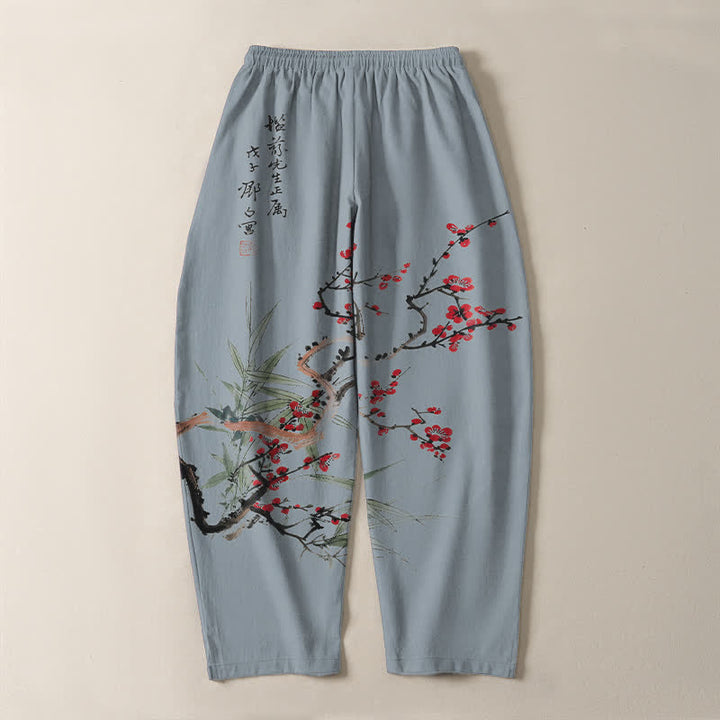 Buddha Stones Pantaloni da uomo affusolati con coulisse e tasche, in puro cotone, con stampa a fiori di prugno. - image 14