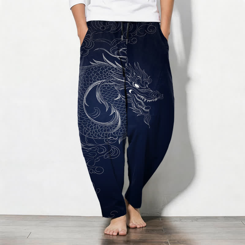 Buddha Stones Pantaloni da uomo affusolati con coulisse e tasche, in puro cotone, con motivo a disegno di drago. - Marina - US/UK/AU50, EU60 (5XL) - image 7