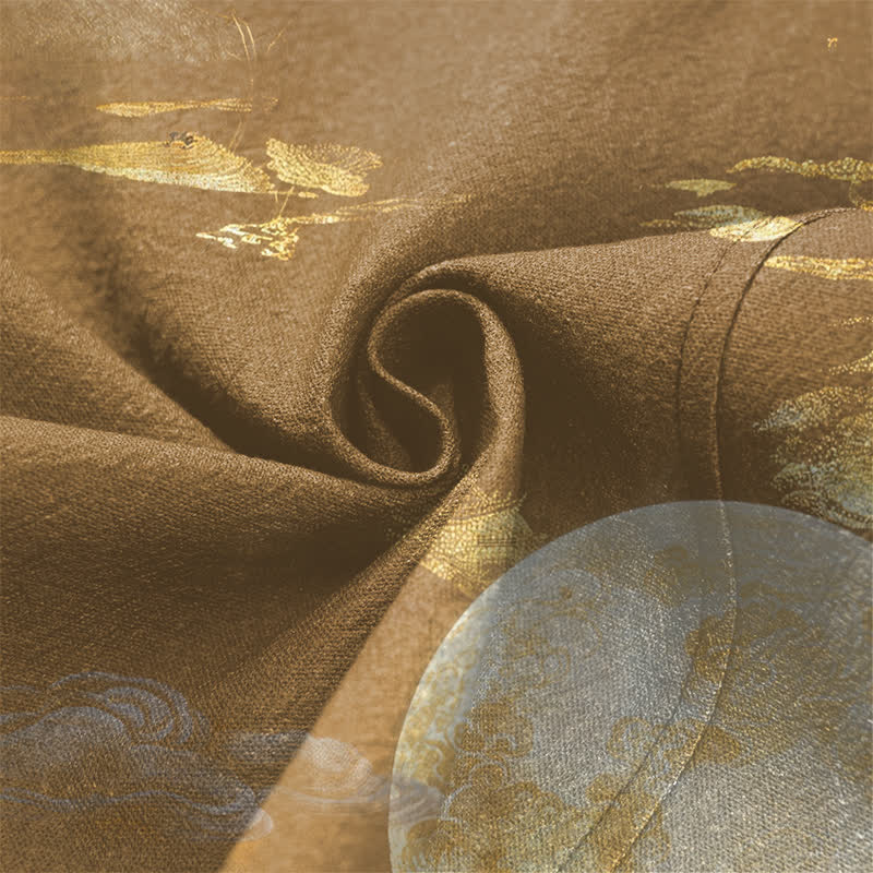 Buddha Stones Kimono da uomo in cotone con motivo paesaggio montano e luna dorata, aperto sul davanti. - image 5