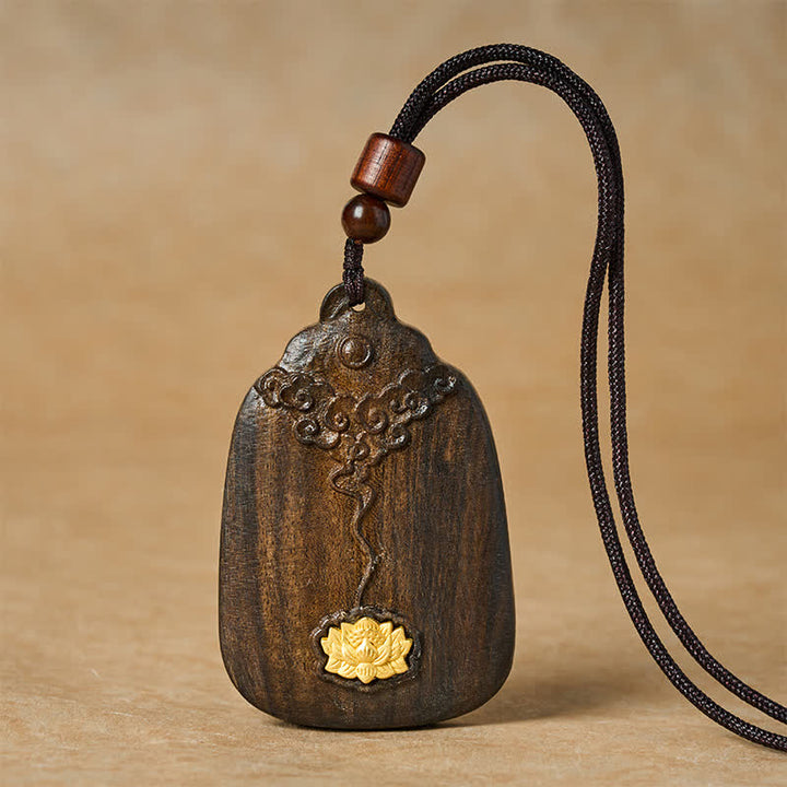 Buddha Stones Collana con ciondolo Sappanwood Auspicious Clouds Loto intagliato Nuovi Inizi - Benedizione del Loto delle Nuvole - image 0