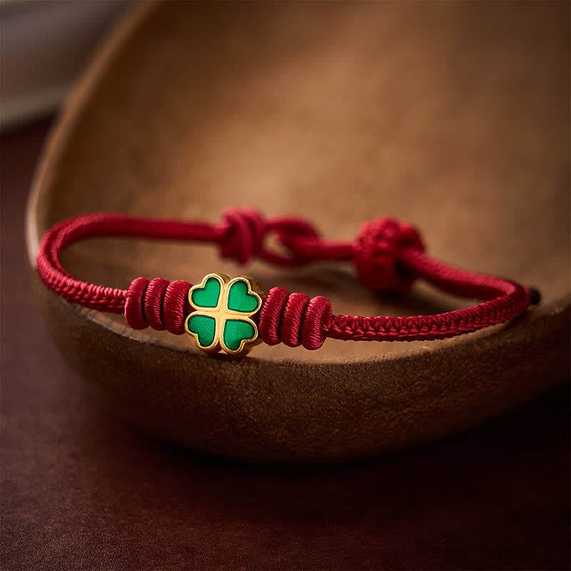 Buddha Stones Braccialetto portafortuna a forma di cuore con corda rossa intrecciata a mano e quadrifoglio verde. - image 12