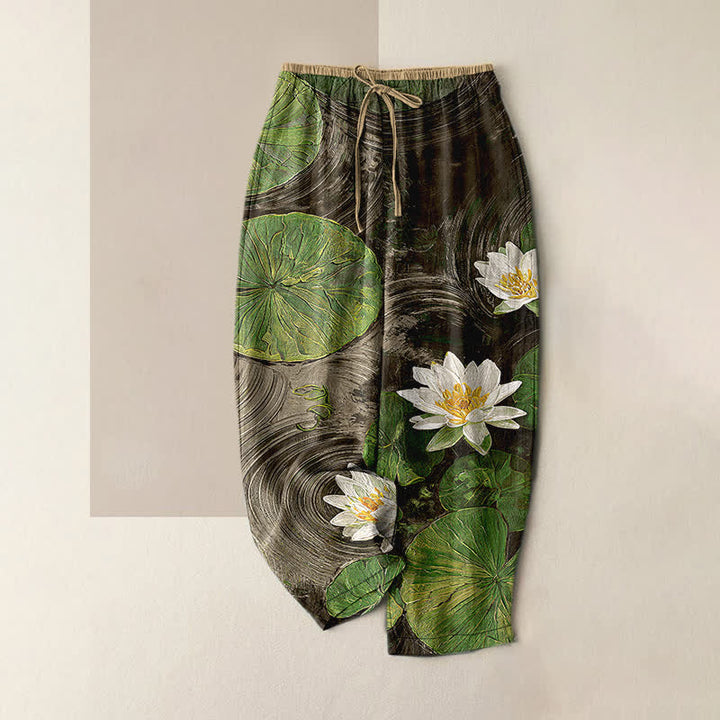 Buddha Stones Pantaloni da donna in puro cotone con elastico in vita e tasche, fantasia "Lotus Pond". - Verde oliva scuro - US16, UK/AU20, EU48 (3XL) - image 4