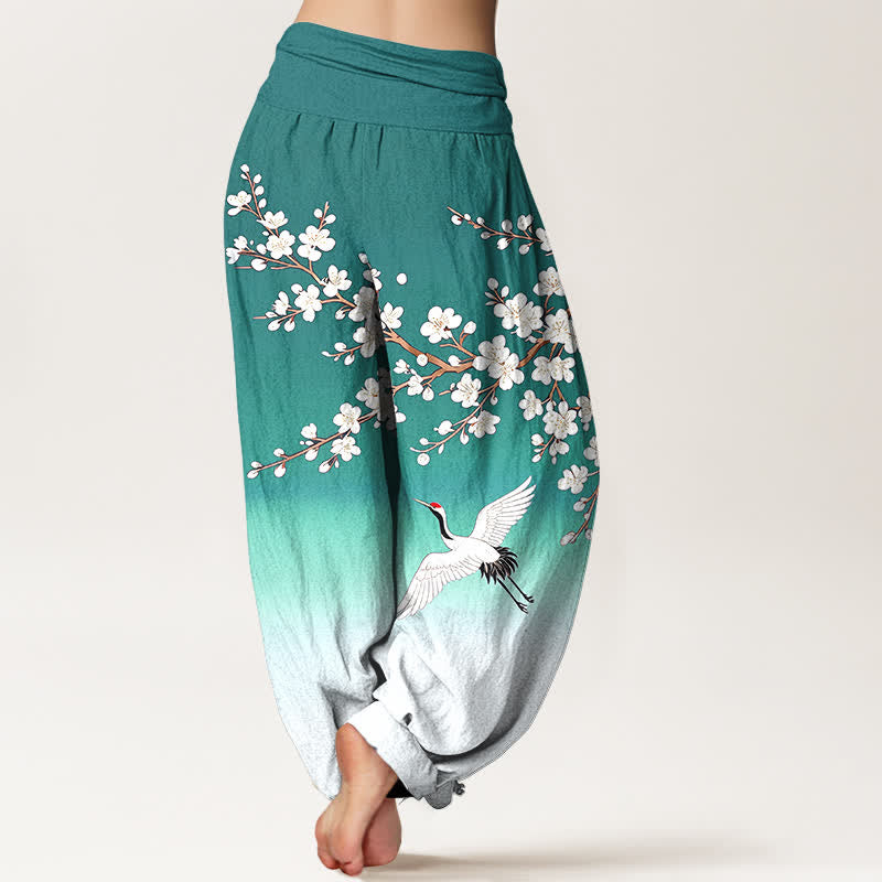 Buddha Stones Pantaloni harem da donna in cotone bianco con motivo a fiori di pruno e stampa gru, con elastico in vita. - image 7